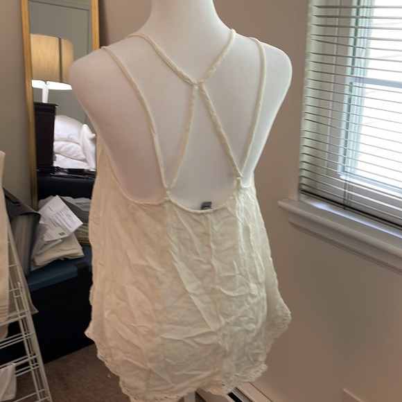 Handkerchief Aerie camisole. Cream, with lace-embroidered bottom - Picture 5 of 5